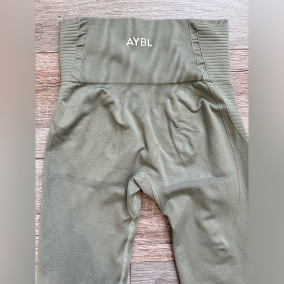 AYBL Balance V2 Seamless Contour / Hi- Rise‎ Leggings Size XS Color Olive - Picture 2 of 7